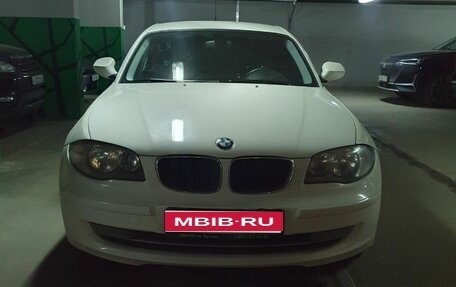 BMW 1 серия, 2011 год, 850 000 рублей, 1 фотография