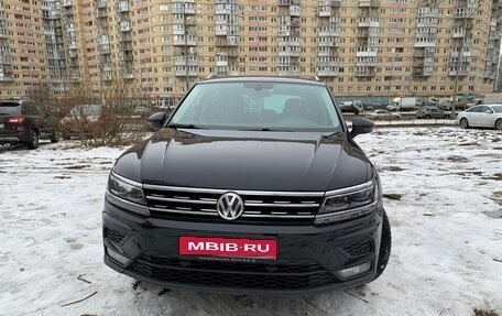 Volkswagen Tiguan II, 2017 год, 2 250 000 рублей, 1 фотография