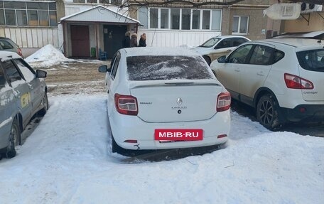 Renault Logan II, 2017 год, 400 000 рублей, 2 фотография