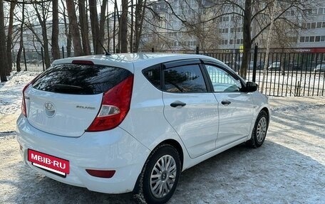 Hyundai Solaris II рестайлинг, 2013 год, 950 000 рублей, 4 фотография