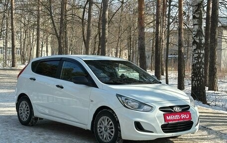 Hyundai Solaris II рестайлинг, 2013 год, 950 000 рублей, 7 фотография