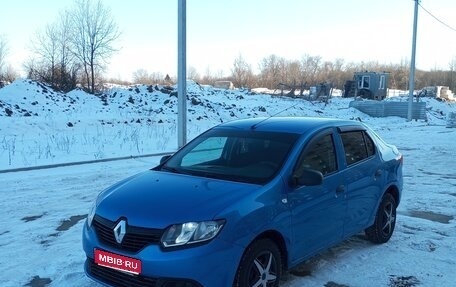 Renault Logan II, 2015 год, 680 000 рублей, 1 фотография