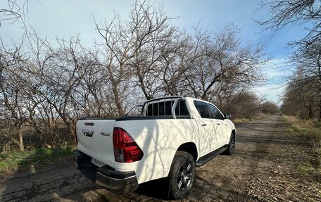 Toyota Hilux VIII, 2020 год, 4 000 000 рублей, 6 фотография