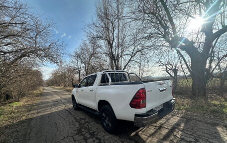 Toyota Hilux VIII, 2020 год, 4 000 000 рублей, 10 фотография