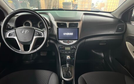 Hyundai Solaris II рестайлинг, 2012 год, 819 000 рублей, 8 фотография