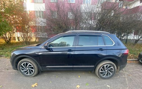 Volkswagen Tiguan II, 2018 год, 2 620 000 рублей, 12 фотография