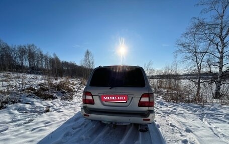 Toyota Land Cruiser 100 рестайлинг 2, 2005 год, 2 100 000 рублей, 4 фотография