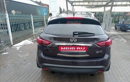 Infiniti QX70, 2015 год, 2 350 000 рублей, 18 фотография