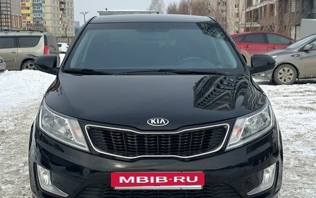 KIA Rio III рестайлинг, 2013 год, 820 000 рублей, 2 фотография