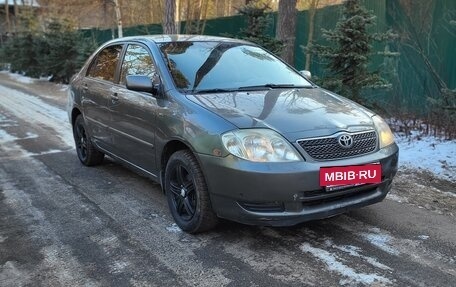 Toyota Corolla, 2004 год, 950 000 рублей, 8 фотография