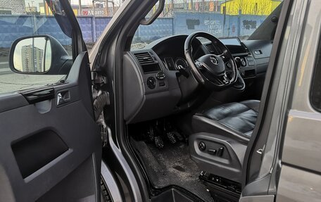 Volkswagen Caravelle T5, 2011 год, 1 790 000 рублей, 15 фотография