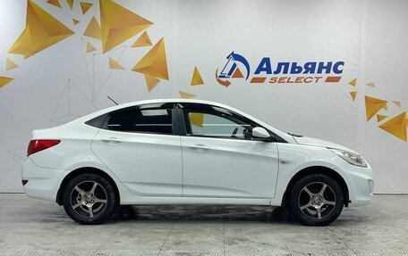 Hyundai Solaris II рестайлинг, 2013 год, 580 000 рублей, 2 фотография