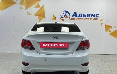 Hyundai Solaris II рестайлинг, 2013 год, 580 000 рублей, 4 фотография