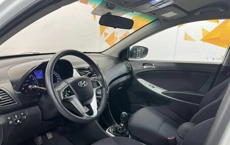 Hyundai Solaris II рестайлинг, 2013 год, 580 000 рублей, 21 фотография