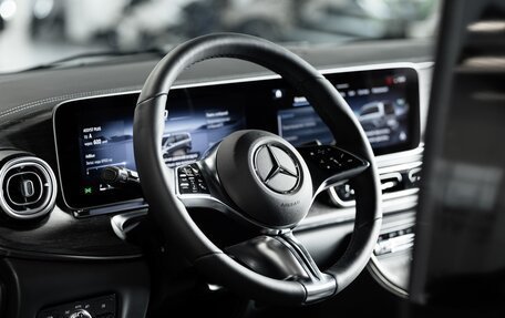 Mercedes-Benz V-Класс, 2025 год, 18 400 000 рублей, 23 фотография