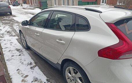 Volvo V40 II рестайлинг, 2014 год, 1 050 000 рублей, 3 фотография