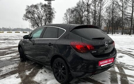 Opel Astra J, 2011 год, 710 000 рублей, 4 фотография