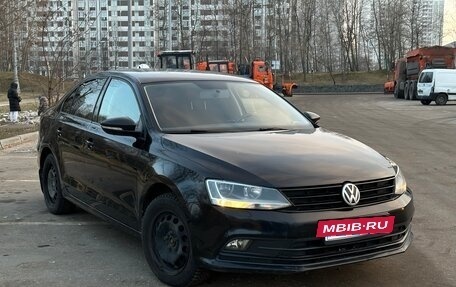 Volkswagen Jetta VI, 2015 год, 950 000 рублей, 2 фотография