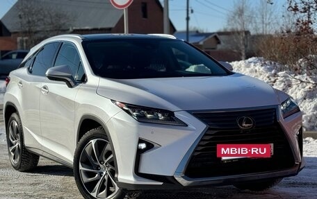 Lexus RX IV рестайлинг, 2017 год, 4 195 000 рублей, 3 фотография