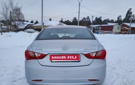 Hyundai Sonata VI, 2012 год, 980 000 рублей, 5 фотография