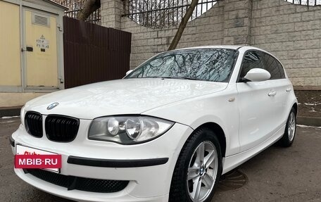 BMW 1 серия, 2009 год, 930 000 рублей, 3 фотография