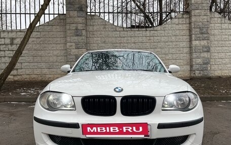 BMW 1 серия, 2009 год, 930 000 рублей, 2 фотография