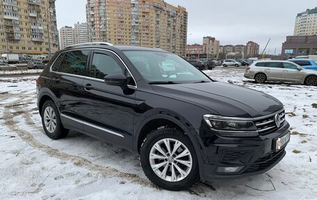 Volkswagen Tiguan II, 2017 год, 2 250 000 рублей, 2 фотография