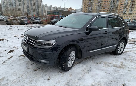 Volkswagen Tiguan II, 2017 год, 2 250 000 рублей, 3 фотография