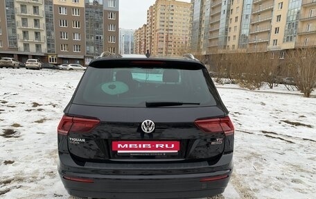 Volkswagen Tiguan II, 2017 год, 2 250 000 рублей, 5 фотография