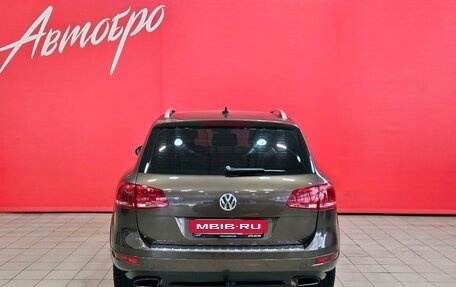 Volkswagen Touareg III, 2010 год, 1 995 000 рублей, 4 фотография