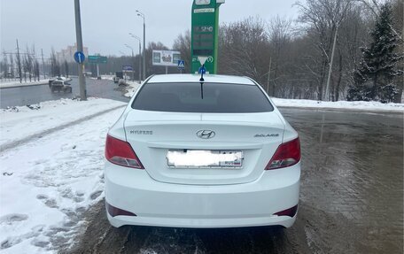 Hyundai Solaris II рестайлинг, 2015 год, 560 000 рублей, 4 фотография