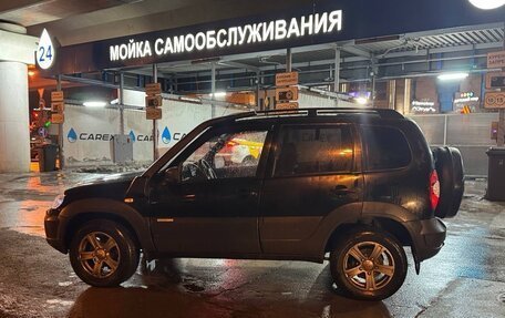 Chevrolet Niva I рестайлинг, 2013 год, 440 000 рублей, 3 фотография