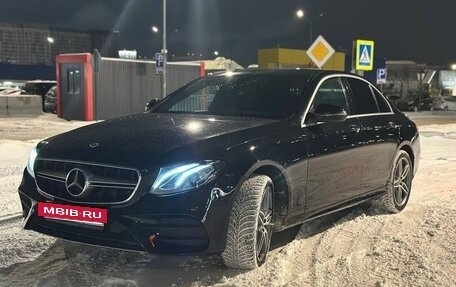 Mercedes-Benz E-Класс, 2019 год, 3 290 000 рублей, 2 фотография