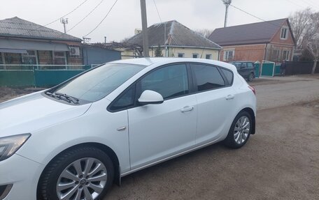 Opel Astra J, 2012 год, 1 050 000 рублей, 10 фотография