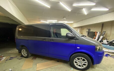 Volkswagen Caravelle T5, 2010 год, 1 500 000 рублей, 2 фотография