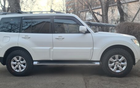 Mitsubishi Pajero IV, 2012 год, 1 990 000 рублей, 3 фотография