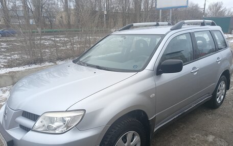 Mitsubishi Outlander III рестайлинг 3, 2008 год, 800 000 рублей, 4 фотография