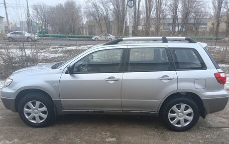 Mitsubishi Outlander III рестайлинг 3, 2008 год, 800 000 рублей, 3 фотография