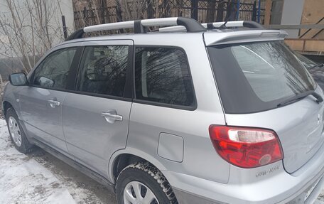 Mitsubishi Outlander III рестайлинг 3, 2008 год, 800 000 рублей, 13 фотография