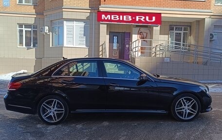 Mercedes-Benz E-Класс, 2015 год, 2 590 000 рублей, 2 фотография