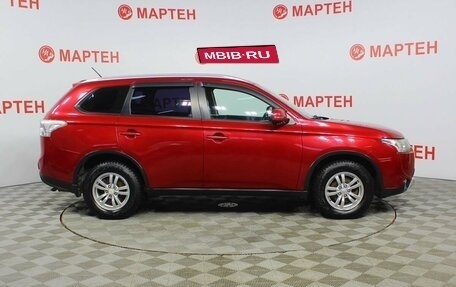 Mitsubishi Outlander III рестайлинг 3, 2014 год, 1 559 000 рублей, 4 фотография