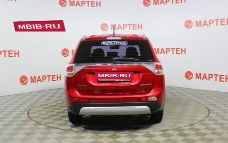 Mitsubishi Outlander III рестайлинг 3, 2014 год, 1 559 000 рублей, 6 фотография