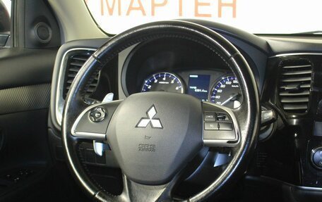 Mitsubishi Outlander III рестайлинг 3, 2014 год, 1 559 000 рублей, 16 фотография