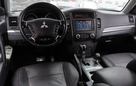 Mitsubishi Pajero IV, 2011 год, 1 949 000 рублей, 6 фотография