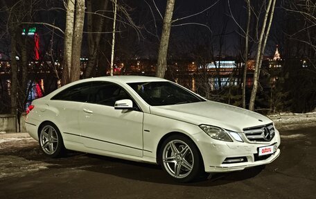 Mercedes-Benz E-Класс, 2011 год, 1 600 000 рублей, 7 фотография