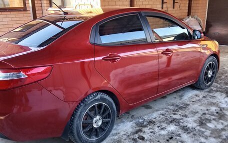 KIA Rio III рестайлинг, 2014 год, 830 000 рублей, 2 фотография