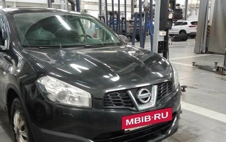 Nissan Qashqai, 2010 год, 1 050 000 рублей, 2 фотография