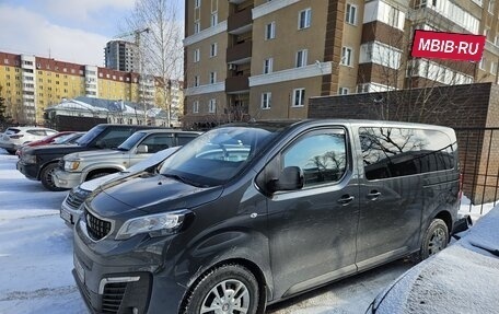 Peugeot Traveller I, 2022 год, 4 200 000 рублей, 4 фотография