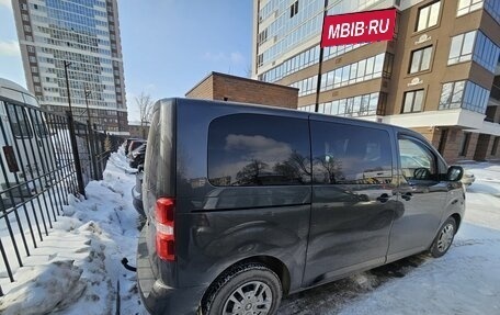 Peugeot Traveller I, 2022 год, 4 200 000 рублей, 5 фотография