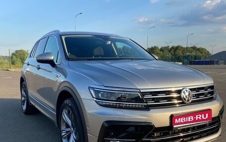 Volkswagen Tiguan II, 2019 год, 3 100 000 рублей, 1 фотография